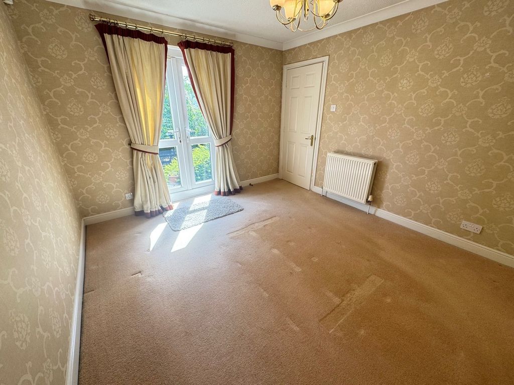 Property photo 3 of 29