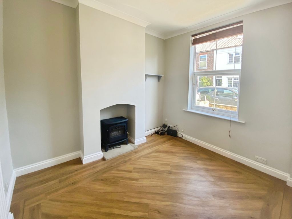 Property photo 2 of 12 Pbox-Img.Jpeg