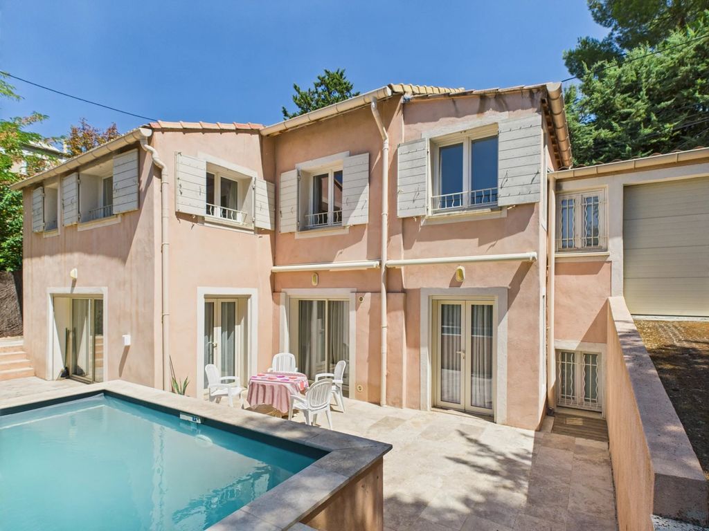 Property photo 1 of 14 Main Exterior View