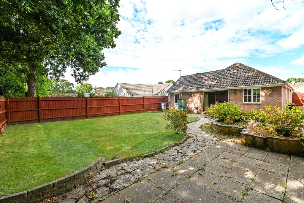 Property photo 2 of 16 Picture No. 20