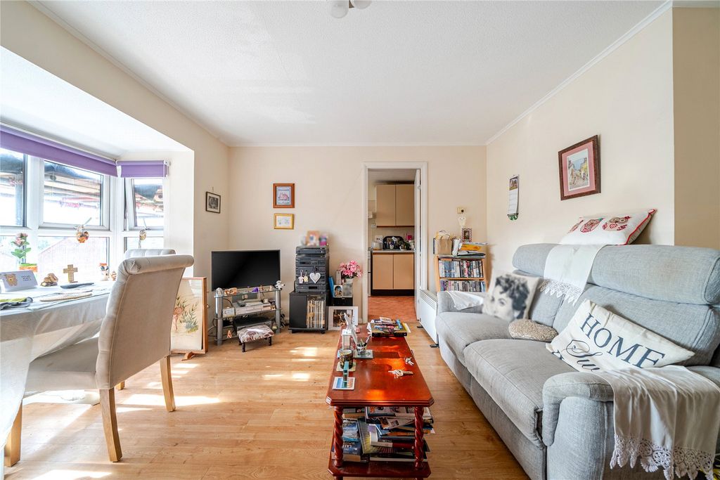 Property photo 3 of 12 Picture No. 06