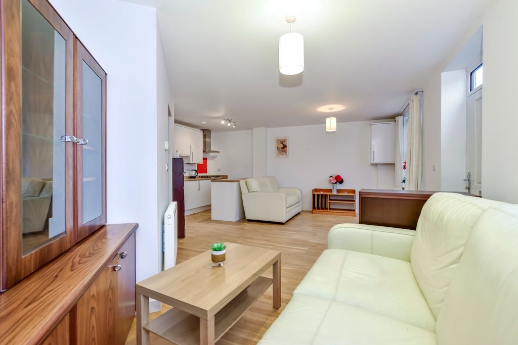 Property photo 3 of 8 2 Percy Road - Lounge