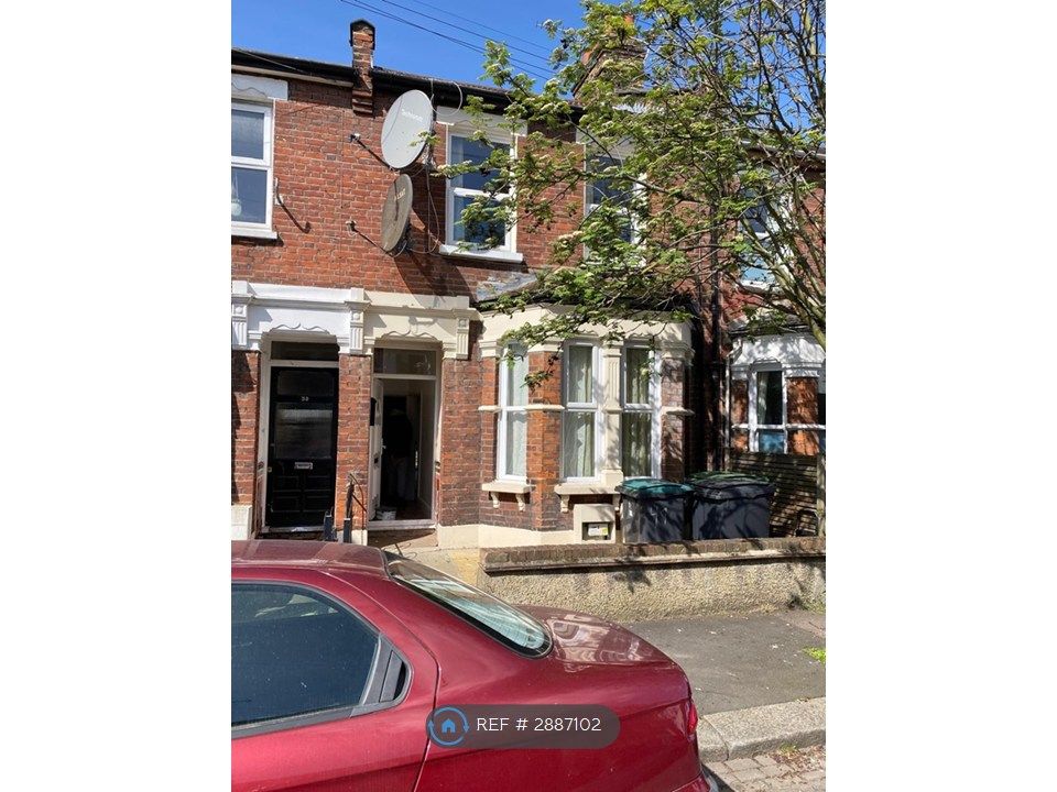 Property photo 2 of 13