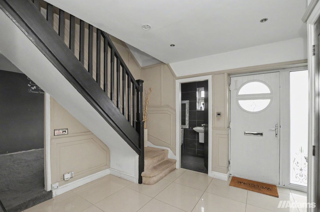 Property photo 1 of 31