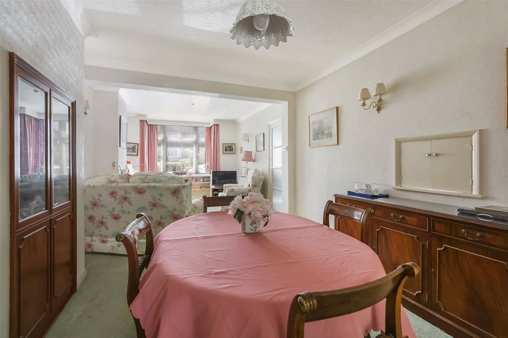 Property photo 3 of 15 Picture No. 06