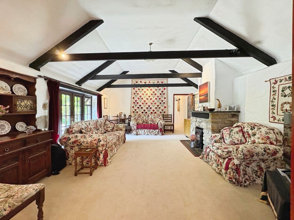 Property photo 2 of 28 5279273