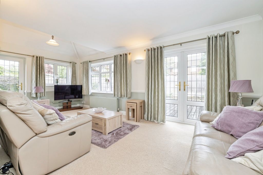 Property photo 3 of 18