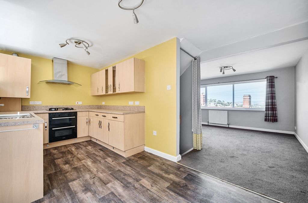Property photo 3 of 19 1321099-9-686d211...