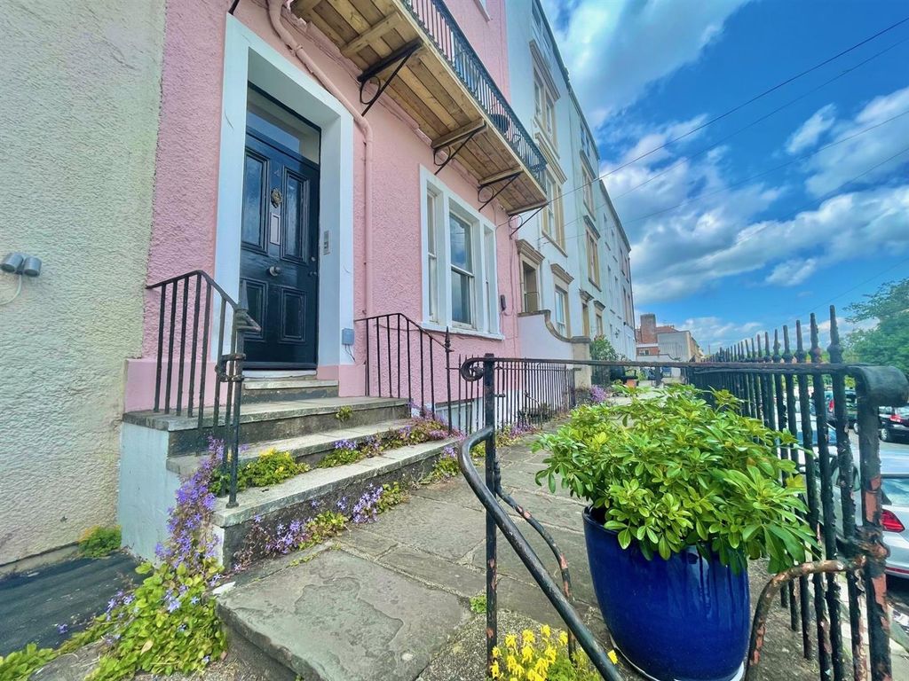 Property photo 1 of 11 Front.Jpg