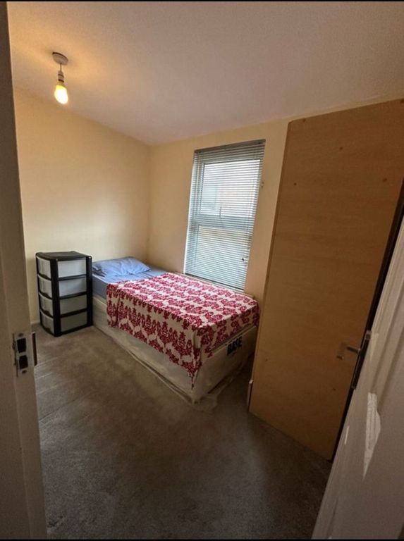 Property photo 1 of 4