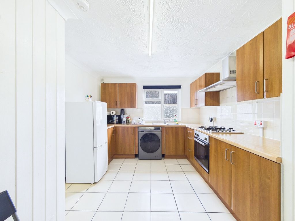 Property photo 2 of 13 5083213