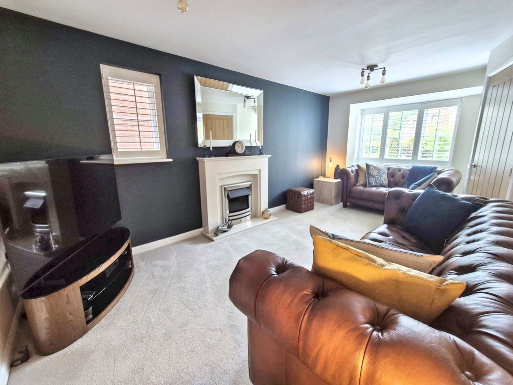 Property photo 2 of 29