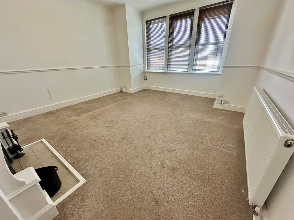 Property photo 1 of 13 Image