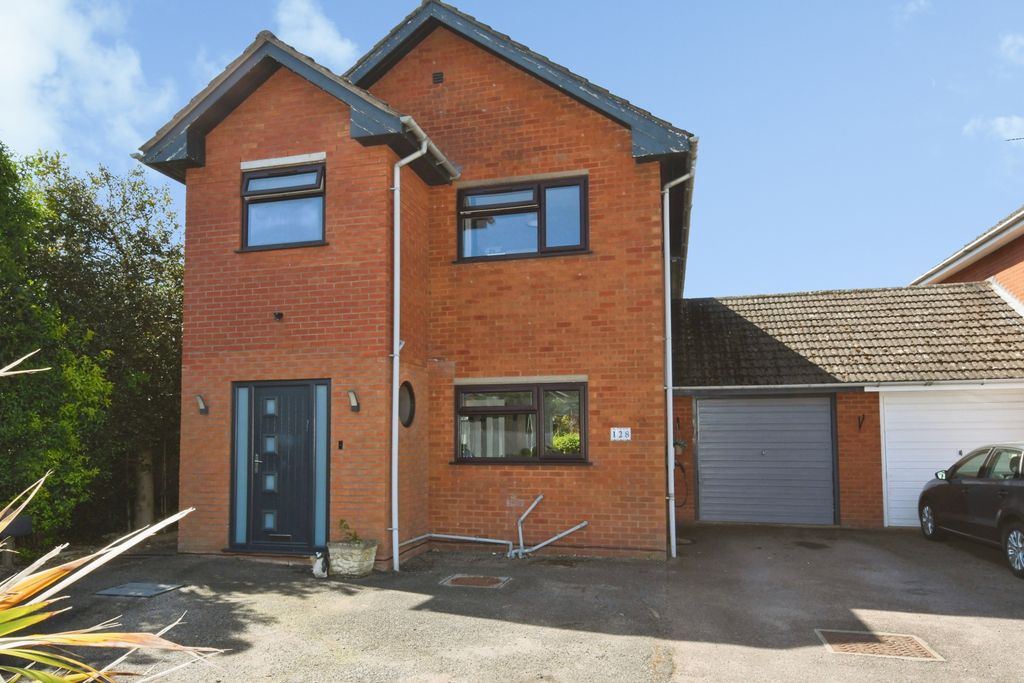 Property photo 1 of 15