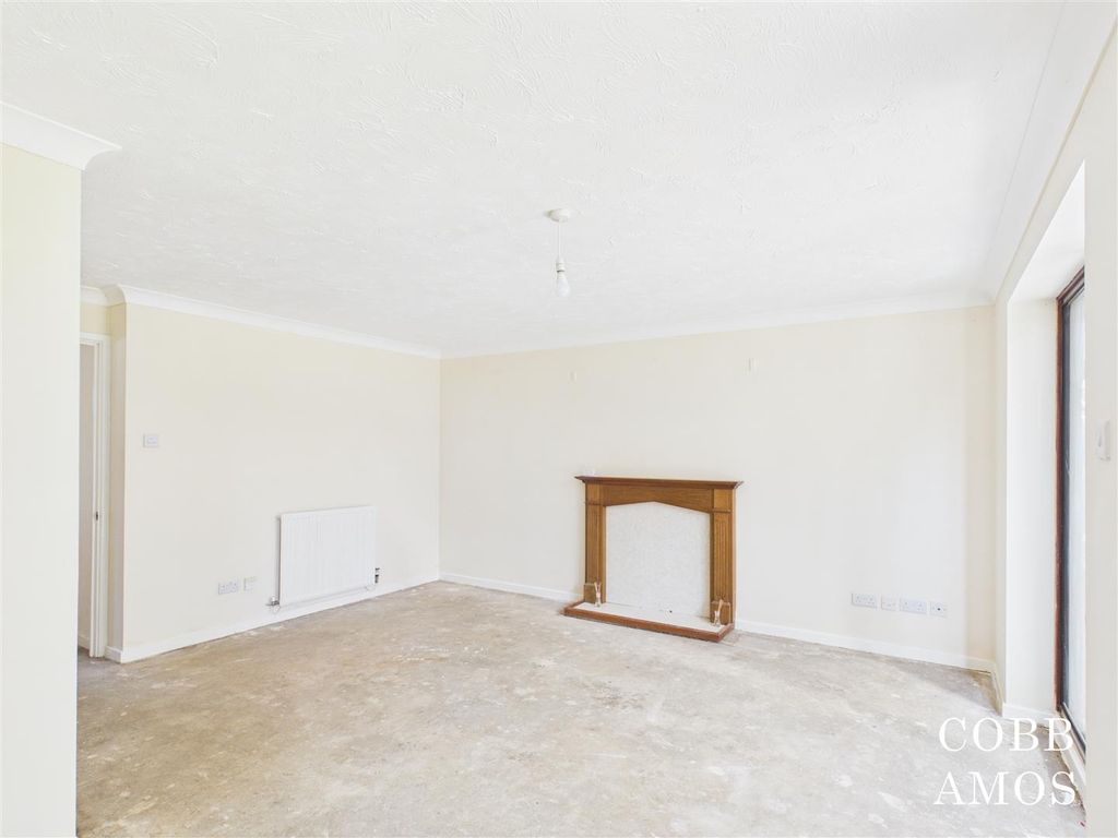 Property photo 3 of 18 Cam03722G0-Pr0124-Still003.Jpg