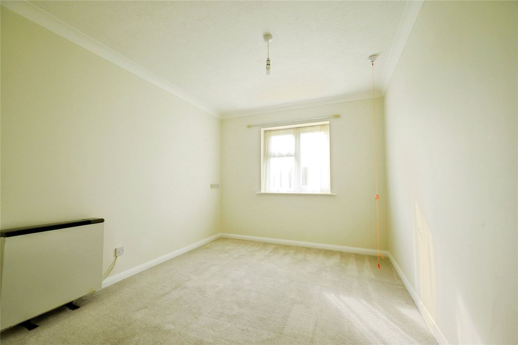 Property photo 3 of 11 Bedroom