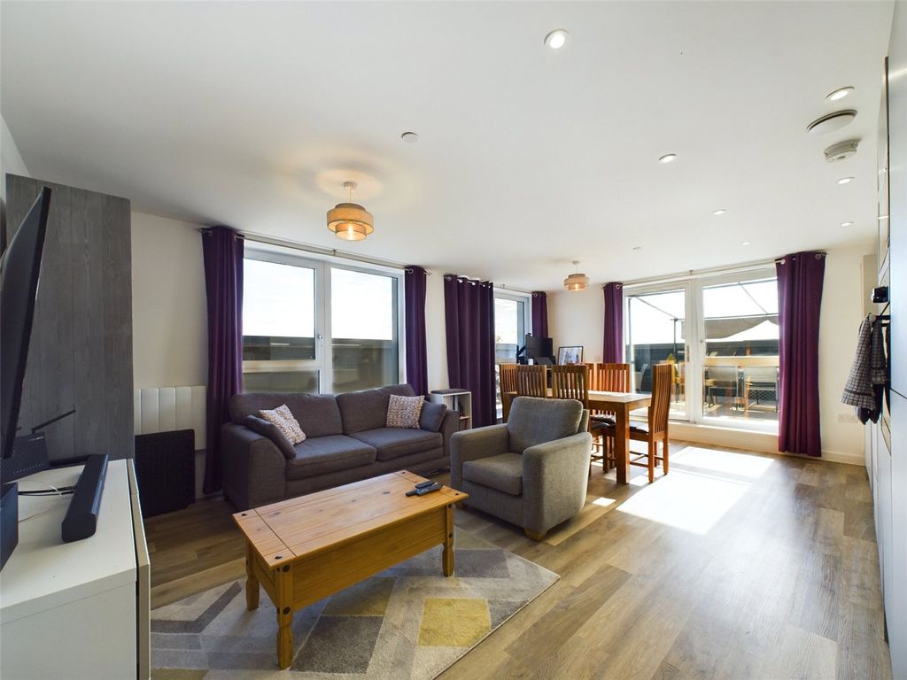 Property photo 3 of 24 Picture No. 26