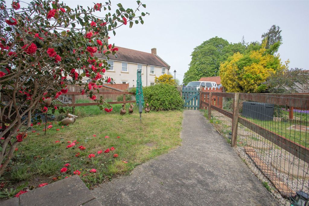 Property photo 3 of 10 Picture No. 20