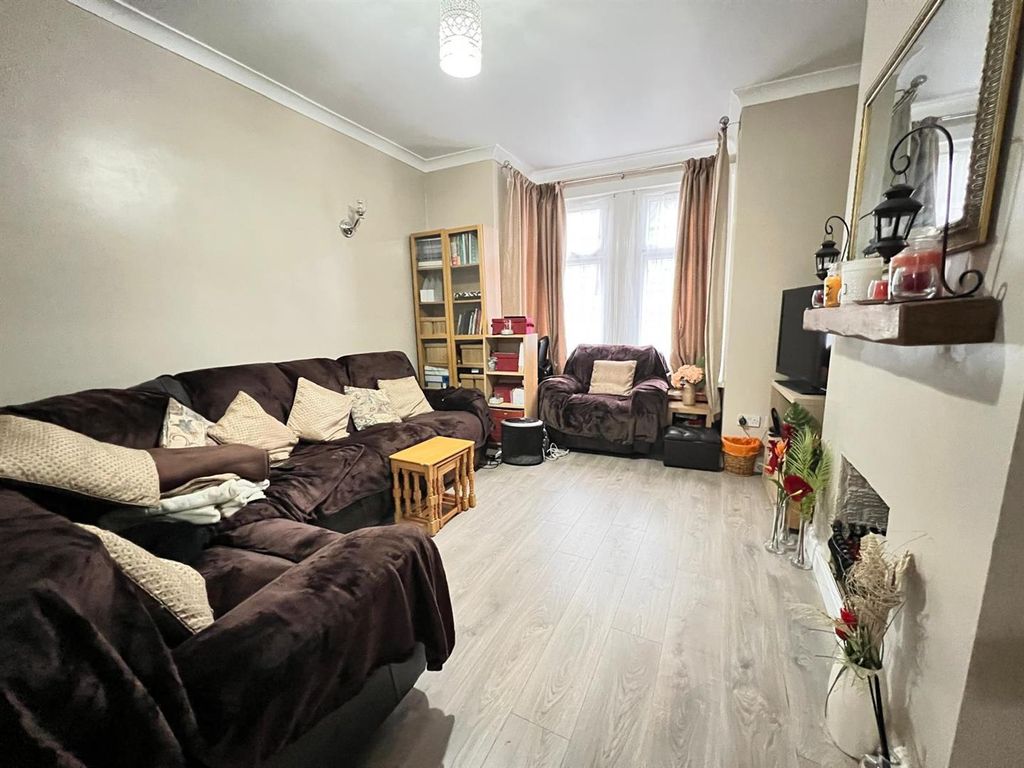 Property photo 3 of 12 03.Jpg