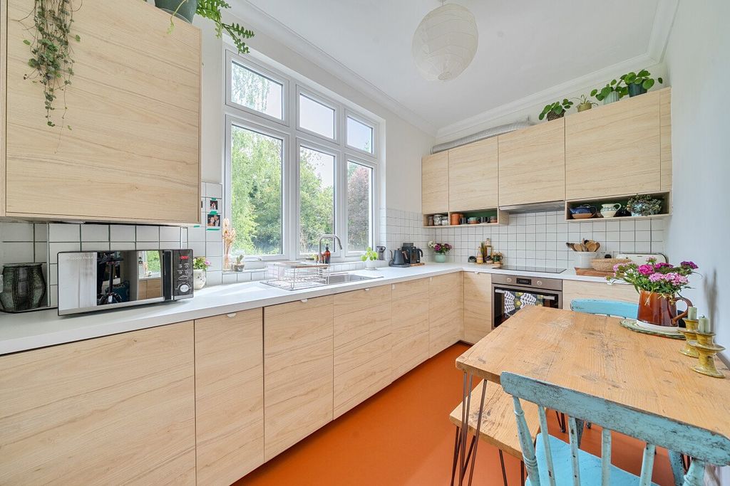 Property photo 3 of 16 Picture No. 09