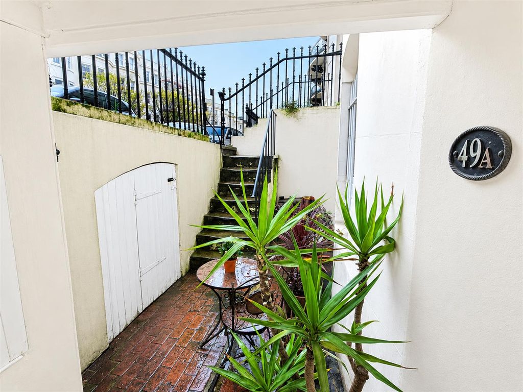 Property photo 3 of 21 7.Png