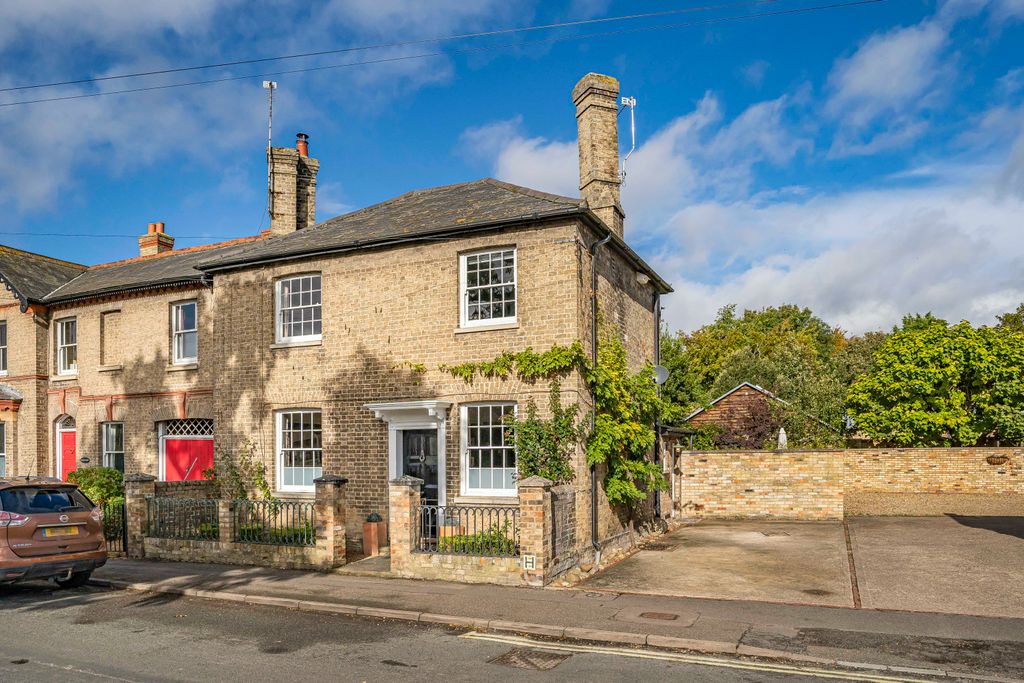 Property photo 1 of 31 2940150