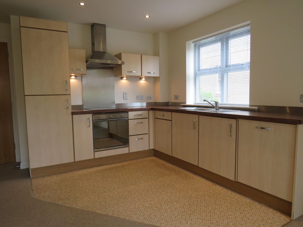 Property photo 2 of 9 Kitchen