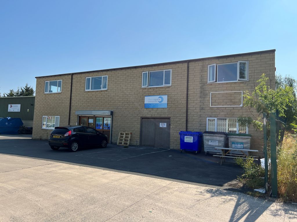 Property photo 1 of 6 Ground Floor Commercial Office Space - 39.75Qm (427Sqft)