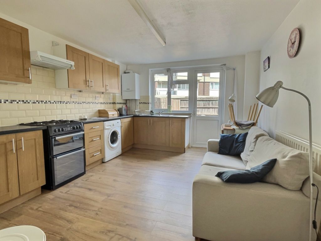 Property photo 1 of 8