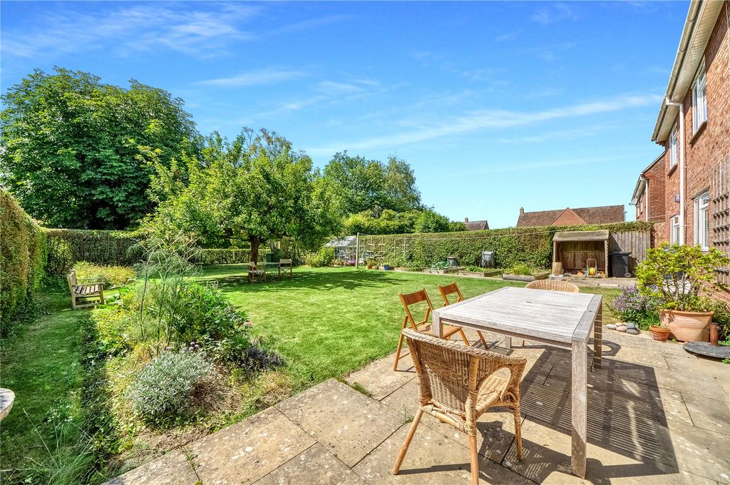 Property photo 3 of 33 Picture No. 66