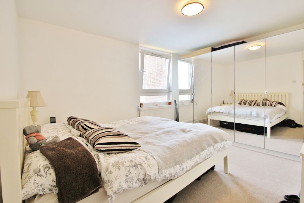 Property photo 3 of 8 Photo 1