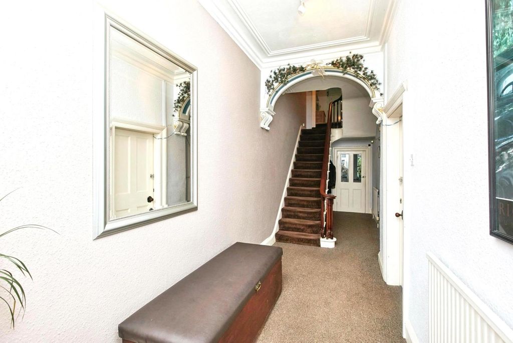 Property photo 3 of 19 Pbox-Img.Jpg