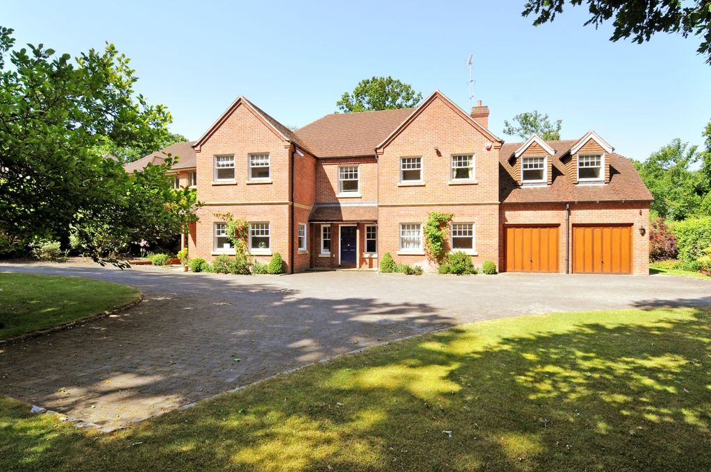 Property photo 1 of 13