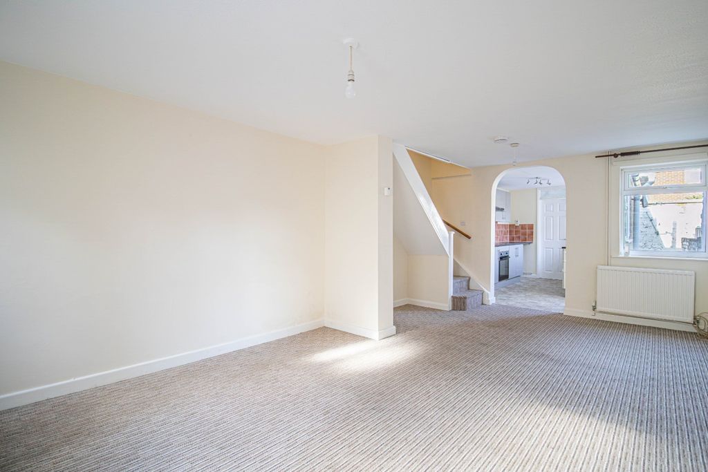 Property photo 2 of 11 5549835