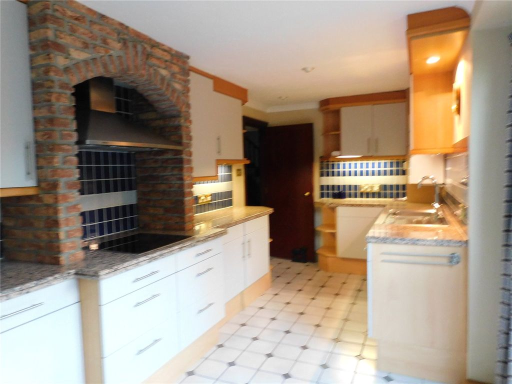 Property photo 3 of 36 Picture No. 48