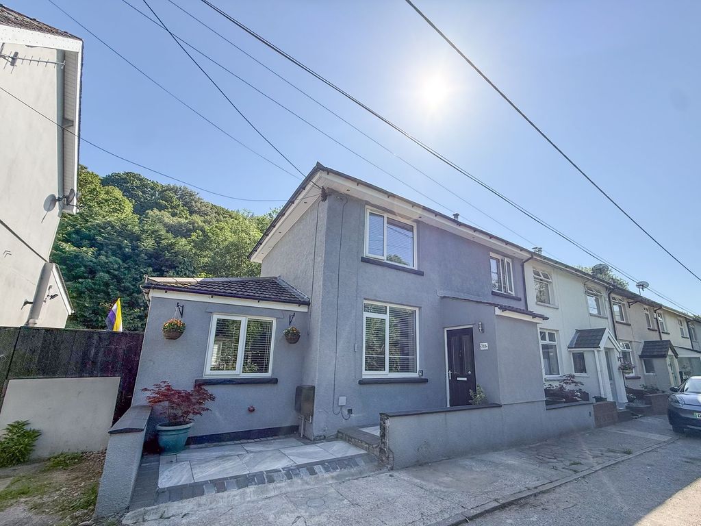 Property photo 1 of 38