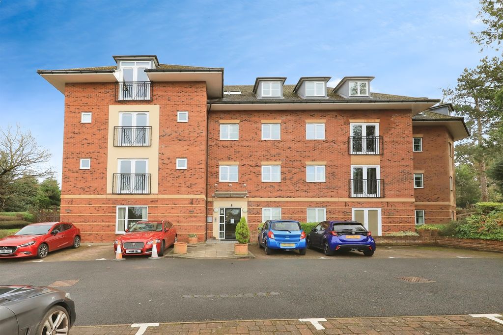 Property photo 1 of 16