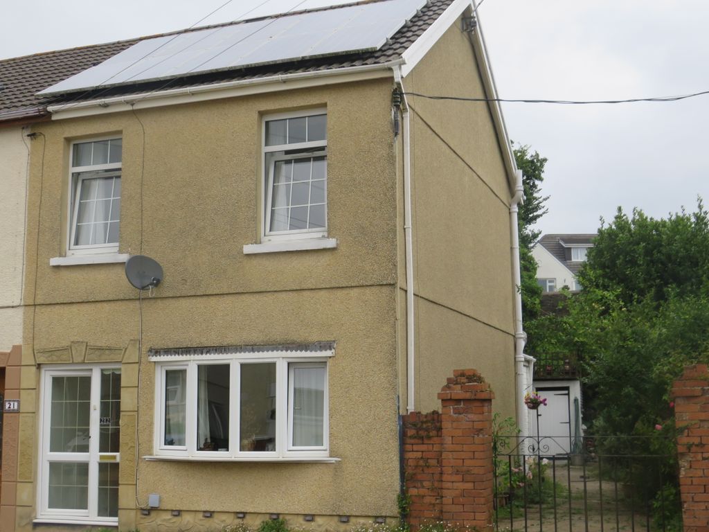 Property photo 1 of 32
