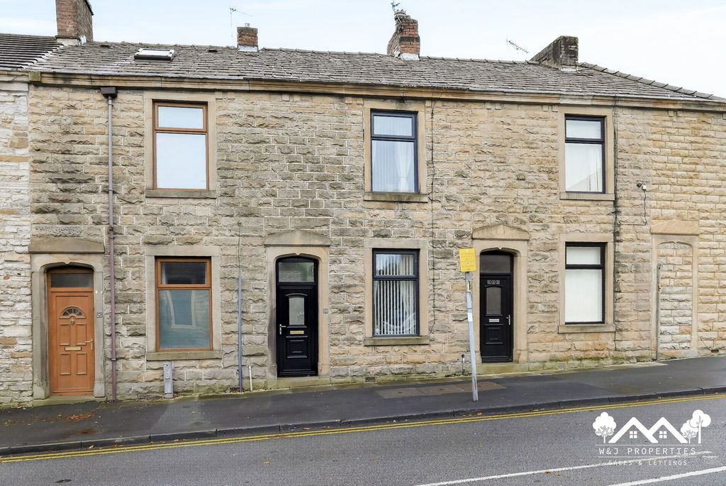 Property photo 1 of 31