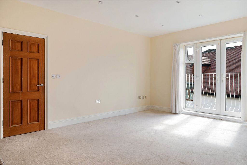 Property photo 2 of 9 Picture No. 04