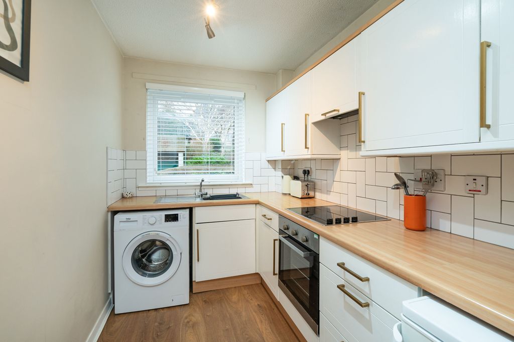 Property photo 3 of 9 Property Image 3