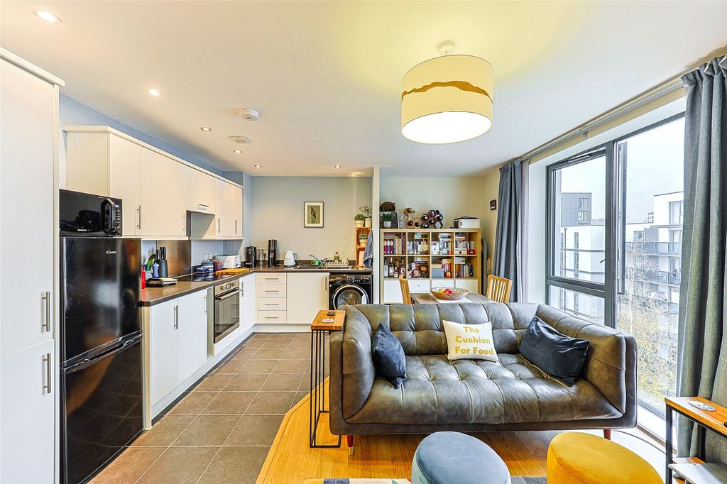 Property photo 3 of 10 Picture No. 07