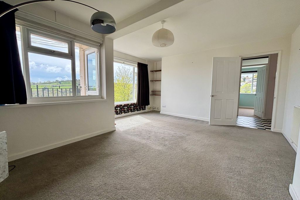 Additional image 5 of 2 bed flat for saleSaracen Way, Penryn TR10