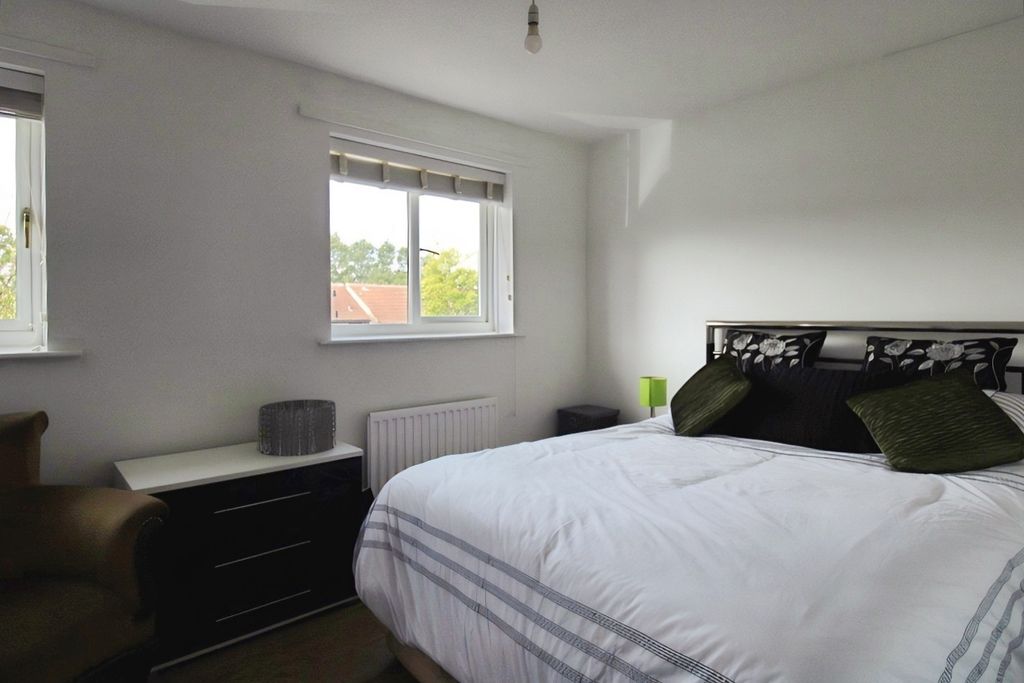 Property photo 3 of 6 Pbox-Img.Jpg