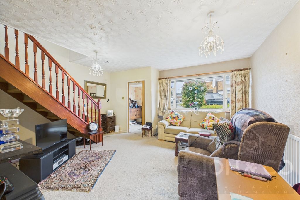 Property photo 3 of 14