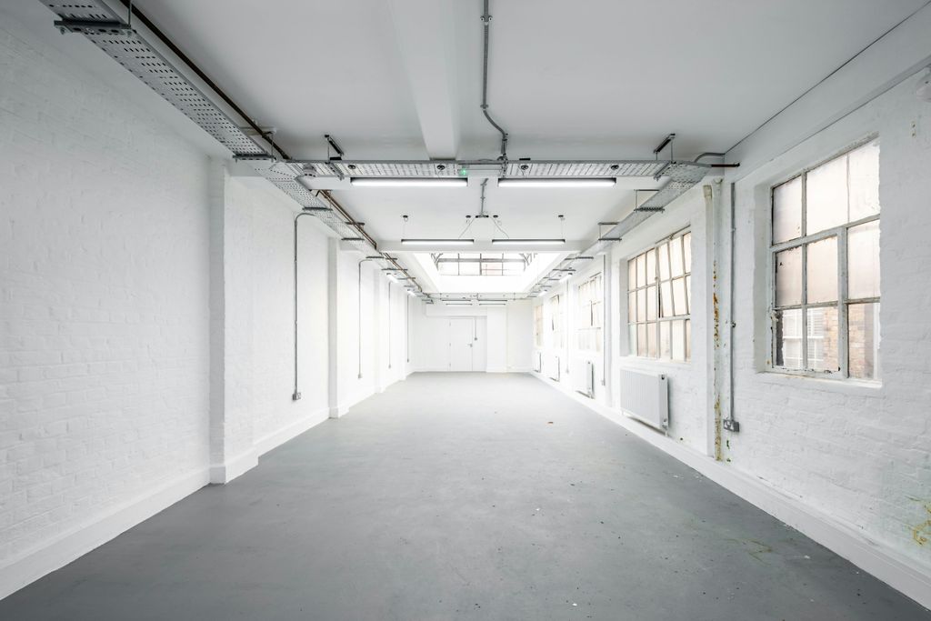 Property photo 2 of 21 Hackney Rd 237  Low Res 17.Jpg