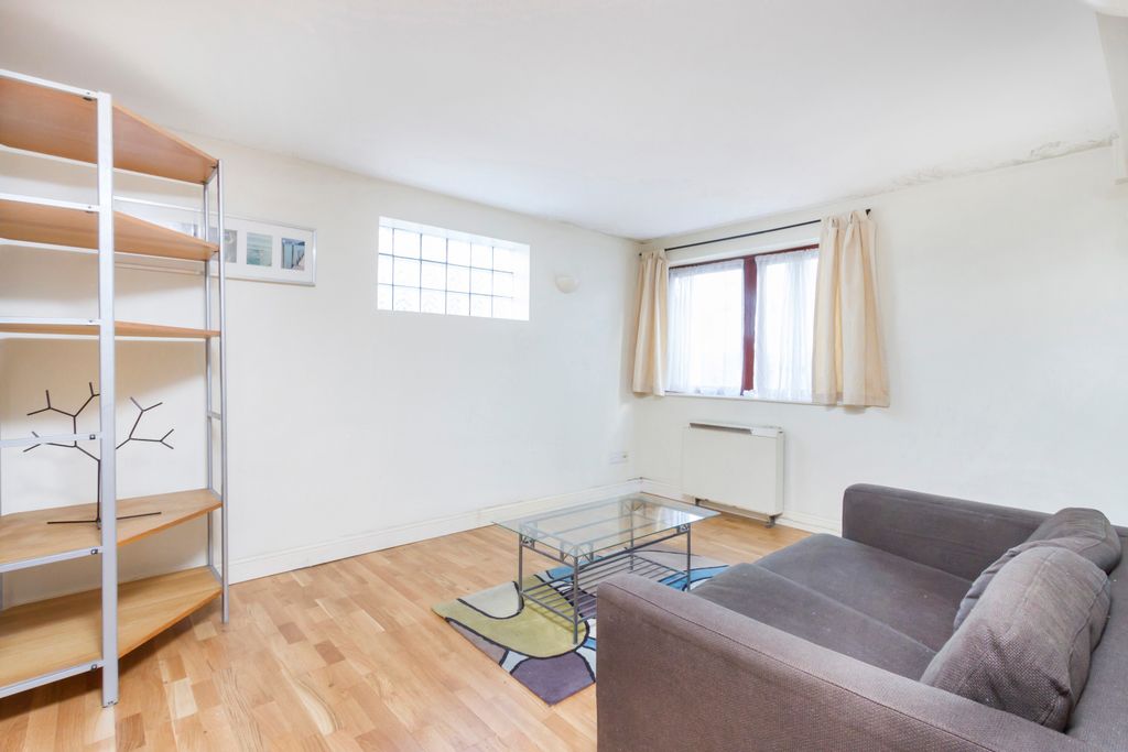 Property photo 3 of 9