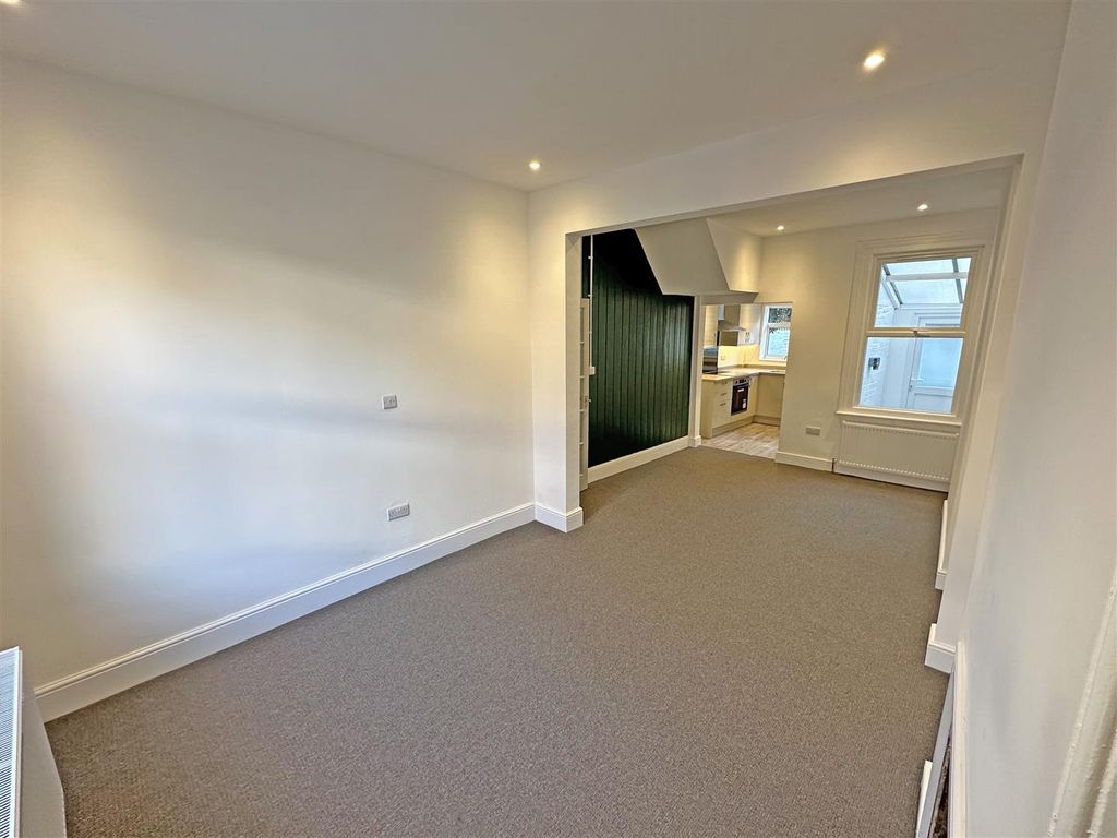 Property photo 2 of 18 Photo 09-11-2023, 09 29 35.Jpg