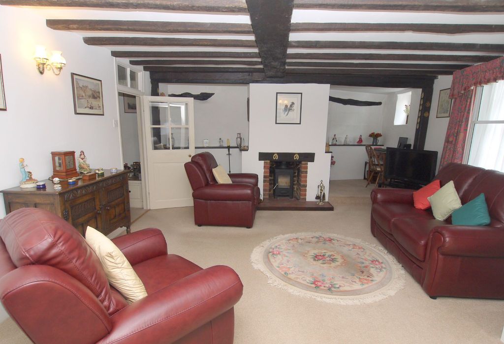 Property photo 2 of 14 Photograph 2