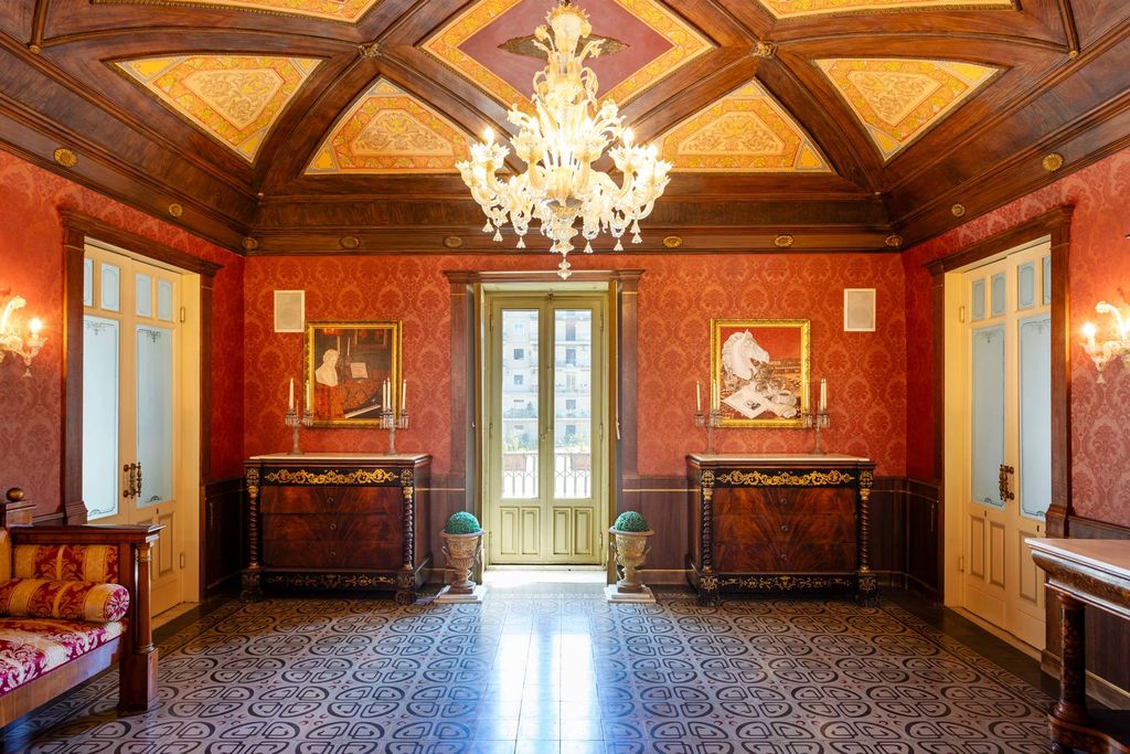 Property photo 1 of 32